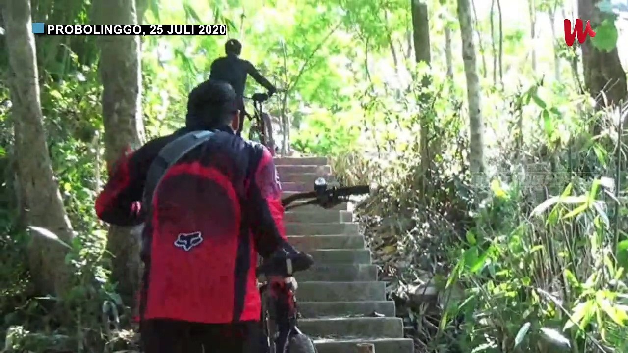 Asyiknya Gowes Bukit Dami