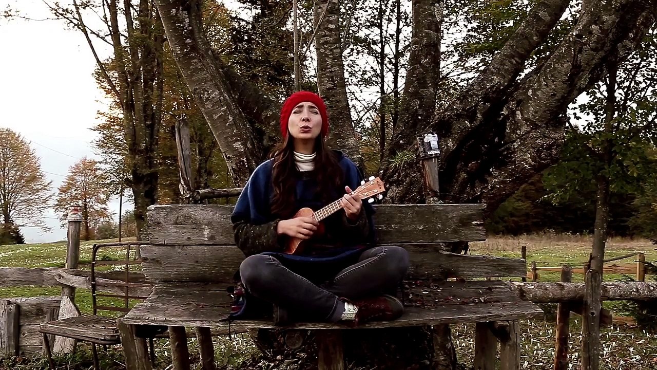 Burcu Yeşilbaş - Beni Vur (Ahmet Kaya Cover)