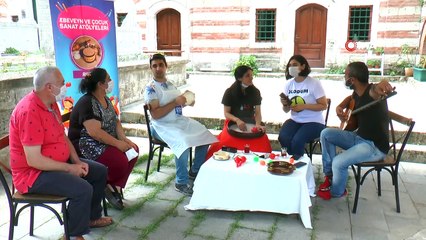 Pandemi döneminde evlerinden çıkmayan çocuklar sanatla buluştu