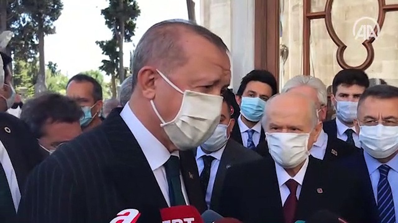 Erdoğan ve Bahçeli Fatih Sultan Mehmet Han'ın türbesini ziyaret etti