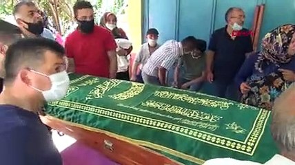 Tilki zannedilerek öldürülen gelin son yolculuğuna uğurlandı