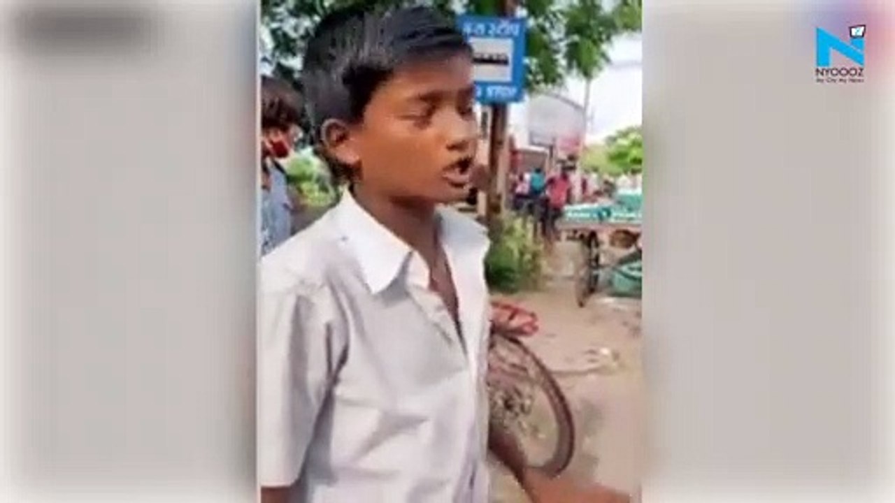 Viral Video: Minor boy blames civic officials for breaking his egg cart & demanding bribe