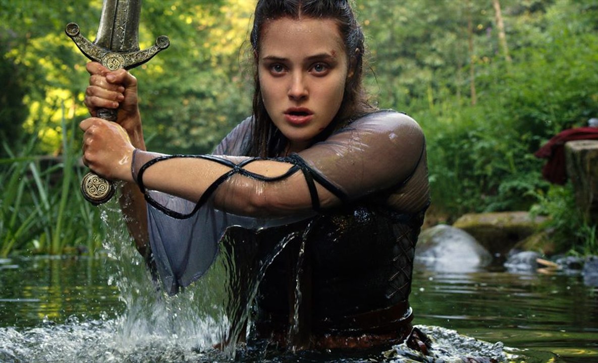 'Maldita': las diferencias entre la serie y la 'Leyenda del Rey Arturo'