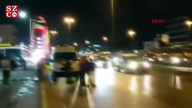 Küçükçekmece'de metrobüs yangını!