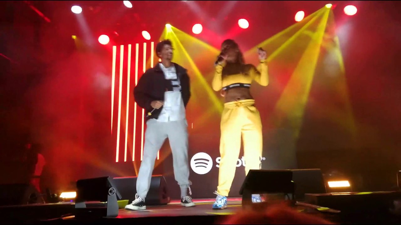 Nura feat SAM | babebabe | Live @ Modus Mio, Dortmund, 27.10.2018 | Letzter Auftritt von Sam Wieland