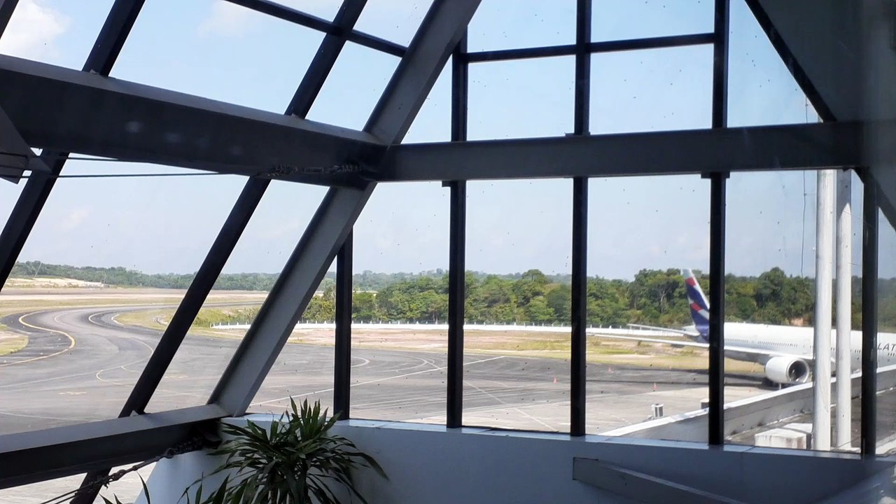 [SBEG Spotting]Boeing 767-300ER PT-MSZ pousa em Manaus vindo de Guarulhos