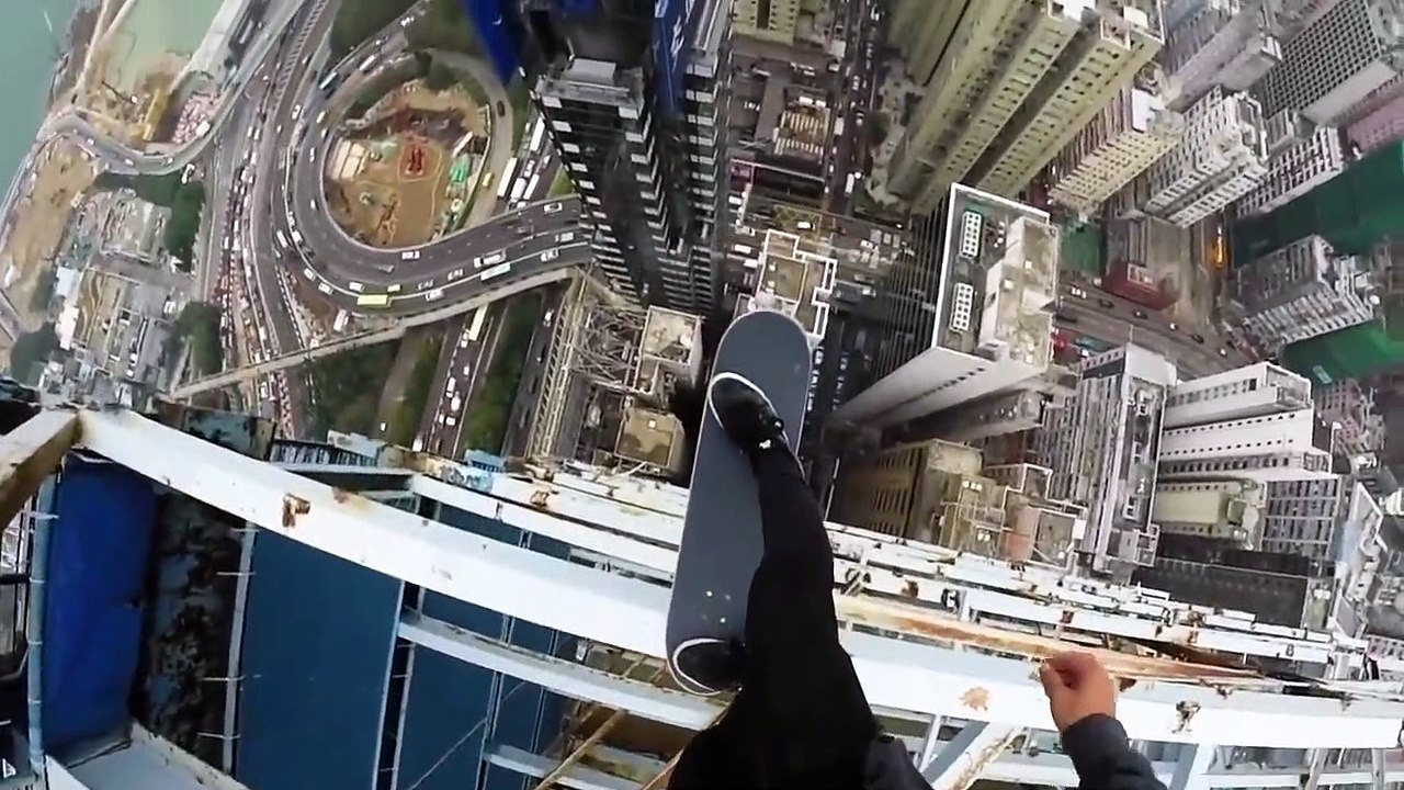 Try Not To Flinch or Look Away Watching Brave Skateboarder Rooftopping, Skateboarders, Skateboard