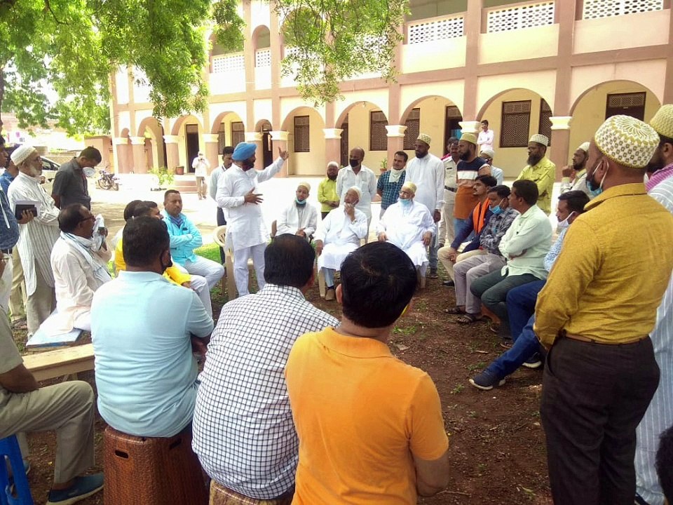 सेपिया स्कूल में पर्यावरण मंत्री हरदीप सिंह डंग ने किया वृक्षारोपण