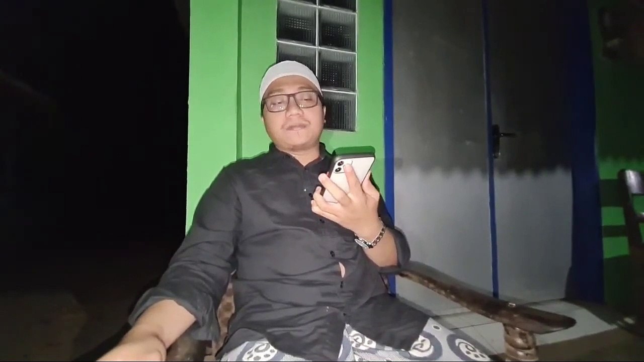 DUKUN SOMBONG PENCABUT NYAWA TANTANG GUS IDRIS BERDUEL SAMPAI MATI
