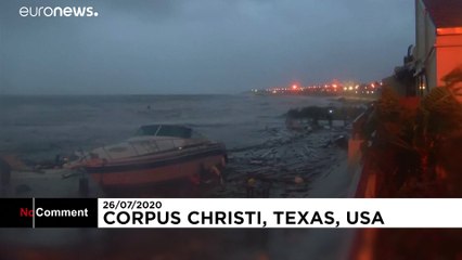 Hurricane Hanna lashes Texas's COVID-19 hit coast