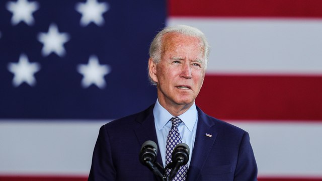 وفقا لأحدث استطلاعات الرأي.. أغلبية الأميركيين يفضلون بايدن على ترامب لرئاسة البلاد