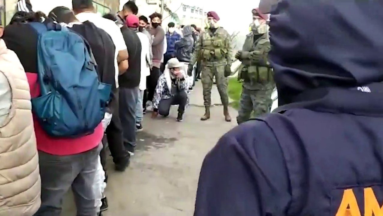 Intervienen fiesta clandestina con 77 personas en Quito