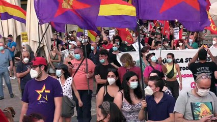 Centenares de personas se movilizan en Madrid a favor de la república