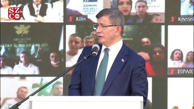 Davutoğlu: Yolsuzluk sistemin her tarafını bir ağ gibi sarmış durumda