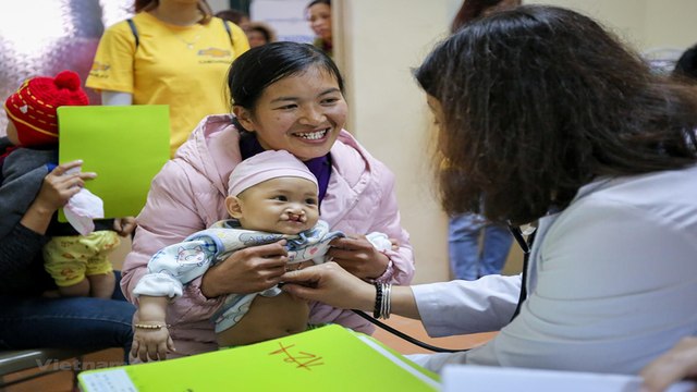 Tìm lại nụ cười cho trẻ em dị tật bẩm sinh | VTC