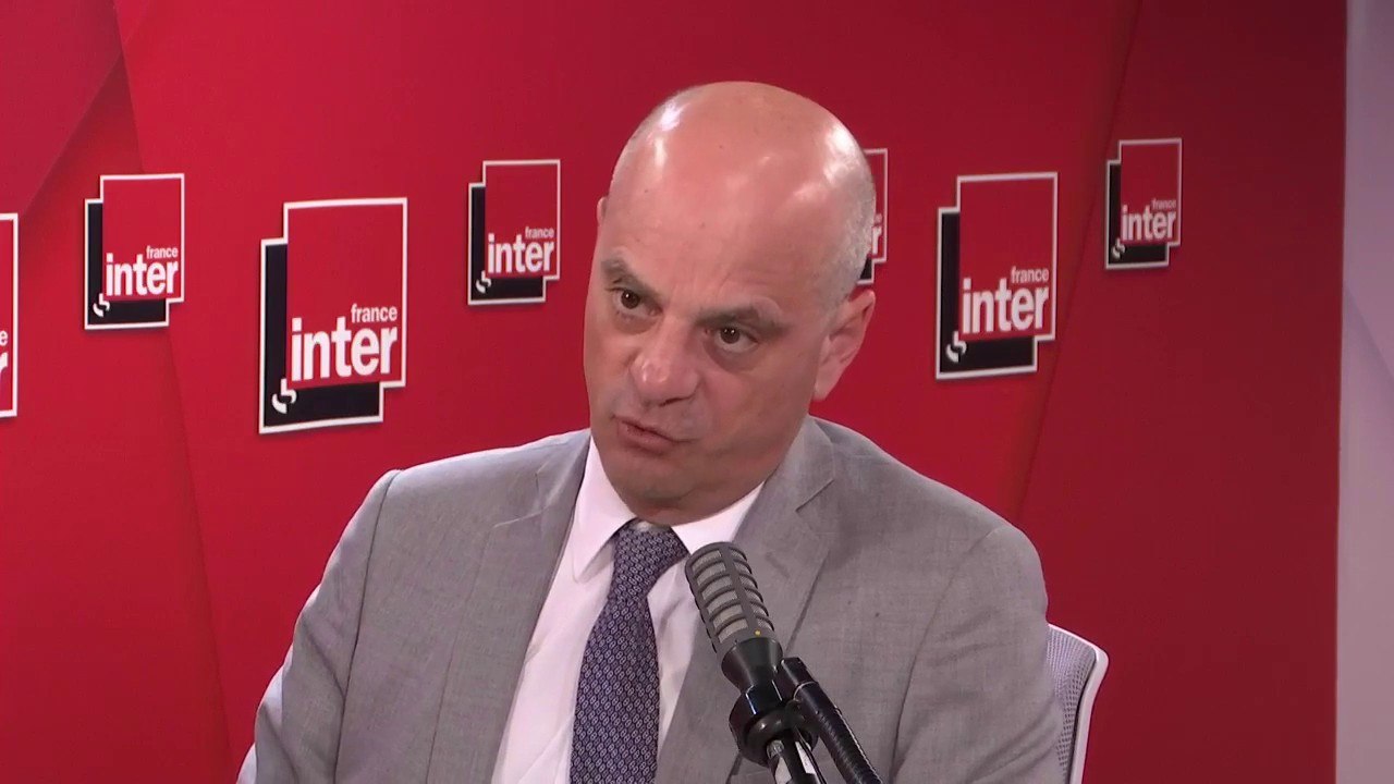 Jean-Michel Blanquer détaille son plan pour rattraper une année scolaire compliquée : "L'objectif n'est pas de baisser les exigences, mais de lisser davantage les choses"