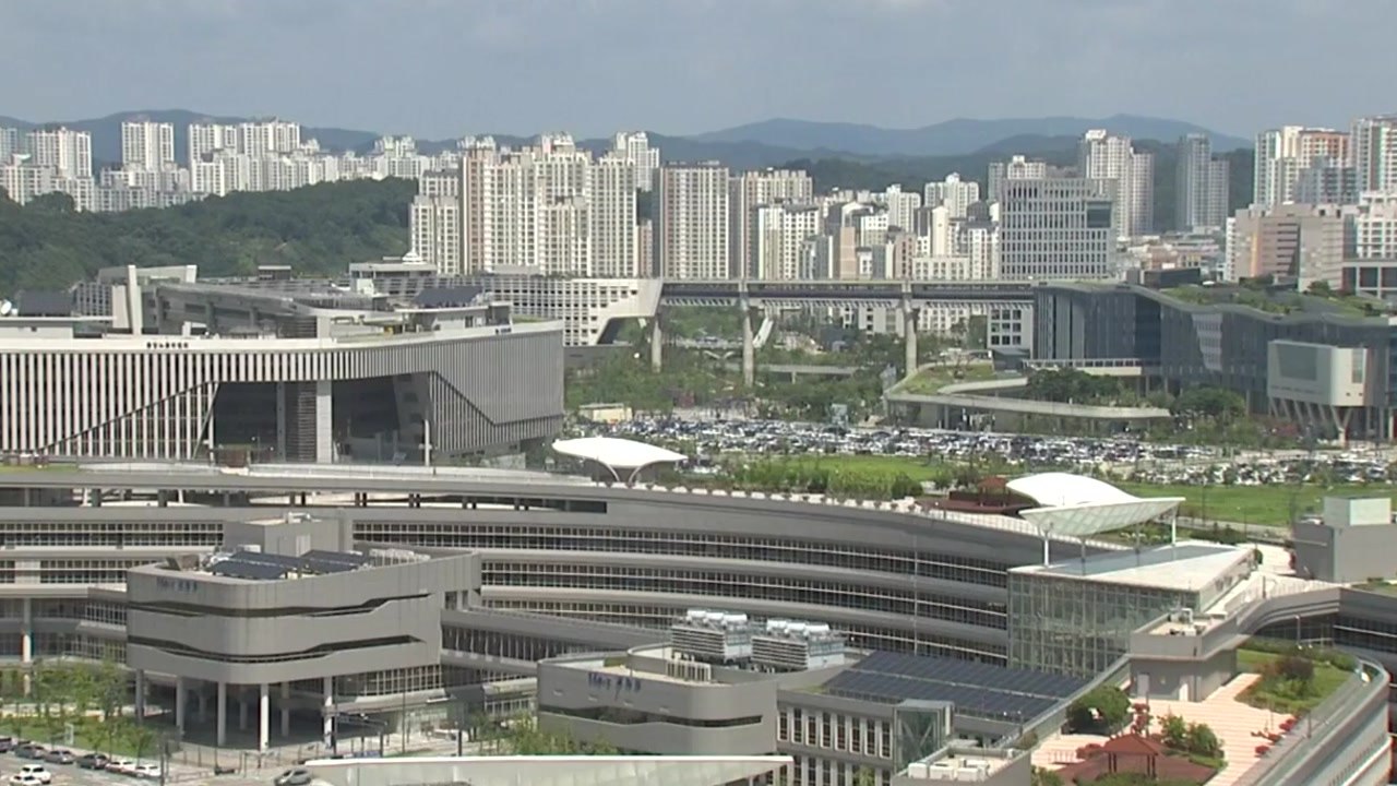 [더뉴스-더여론] 행정수도 이전 집값 안정화? 국민 절반 이상 '비공감' / YTN