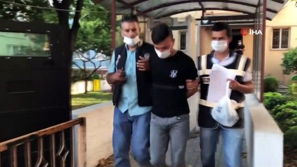 Video herunterladen: İş vaadiyle kandırdığı kadınları dolandırdı