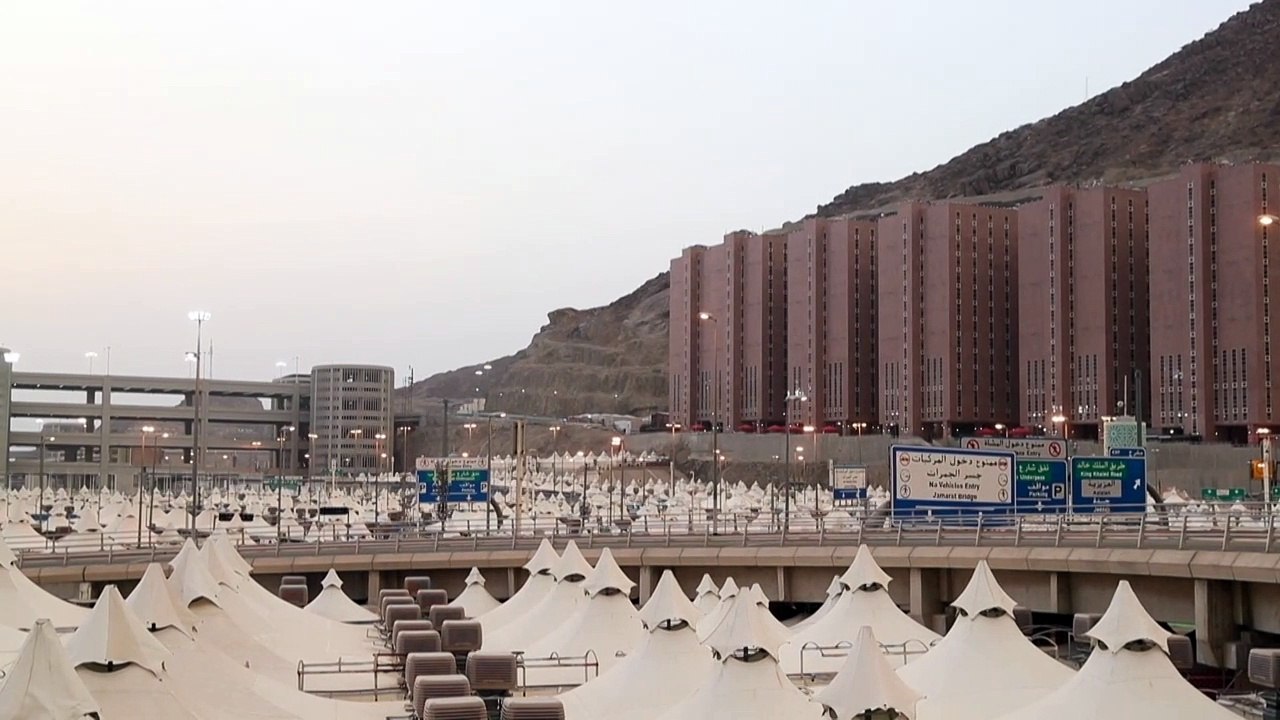 السعودية تستعد لتنظيم الحج بأعداد محدودة في ظل...