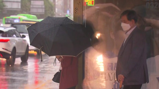 [날씨] 밤사이 남해안 또 200mm 폭우...장마 길어지나? / YTN