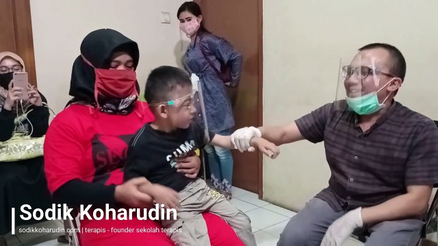 0823-1565-2918 | Testimoni Terapi Sodik Koharudin Progress Terapi Davi Dengan Keluhan Microcephalus