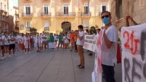 Manifestación del personal MIR frente al Palau de la Generalitat