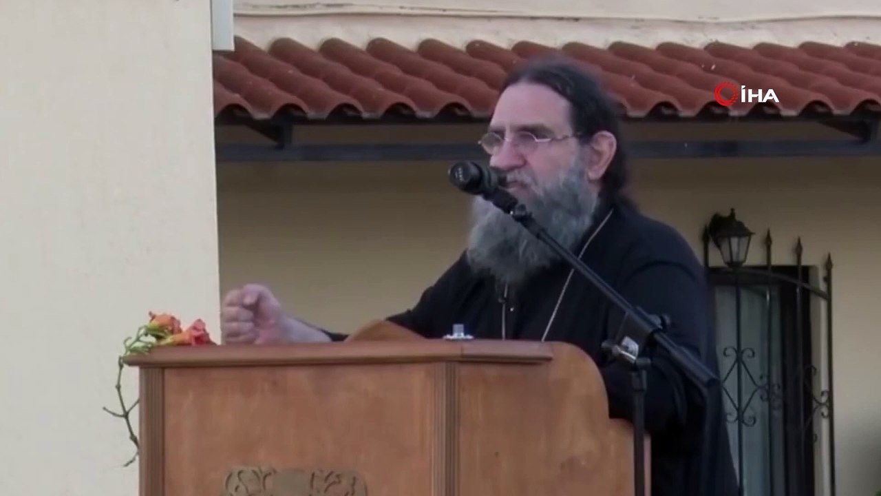 - Yunan Rahip Papanikolaou’dan Atina’da ilginç Ayasofya açıklaması- “Ayasofya müze kalacağına, insanların saygı ile ziyaret edebilecekleri bir ibadethane olması daha iyidir”- “Tarihi bir ibadehaneyi Türklerin yaptığı mimari destek bu...