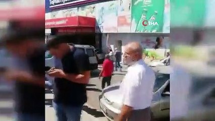 İzmir’de takla atan araç 8 araca çarptı