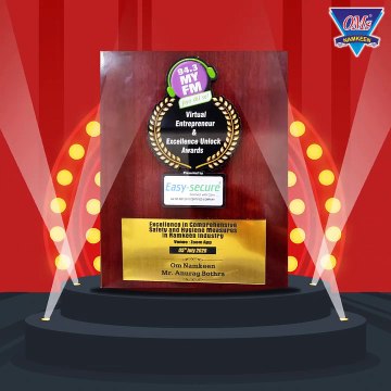 इस बार ओम नमकीन के साथ मनाए कोरोना-सेफ त्यौहार