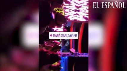 Jóvenes bailan en una discoteca sin distancia de seguridad ni mascarilla