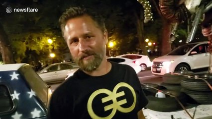 Scrap-metal artist presidential longshot talks to protesters in Portland