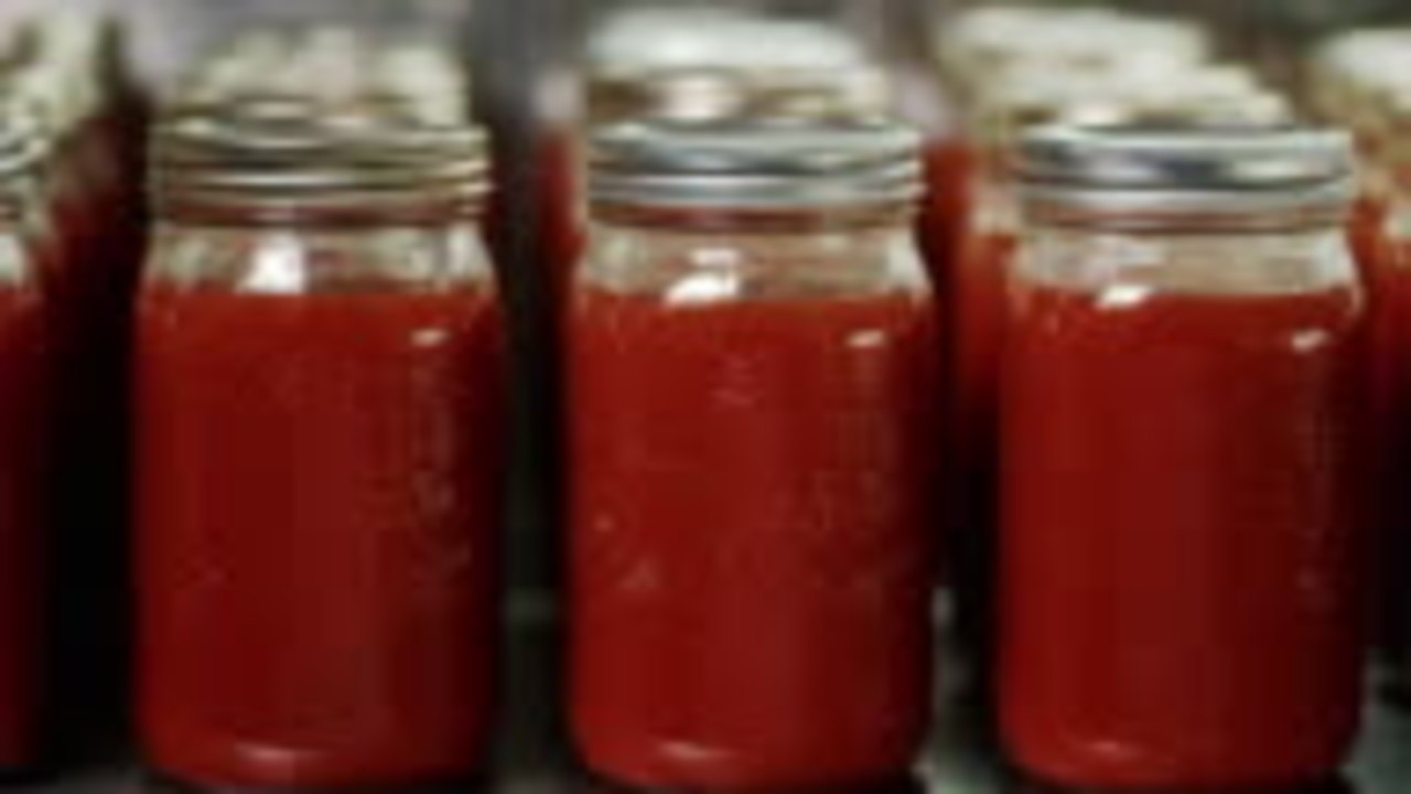 Too Many Tomatoes? Time to Make Passata