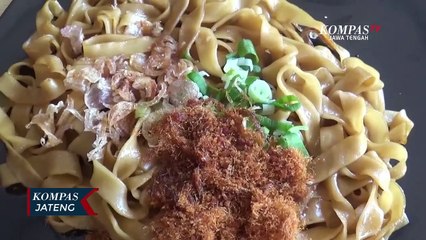 Mi Spider, Racikan Mi Pakai Topping Pangsit Laba - Laba