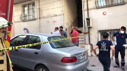 Esenyurt'ta bir evde yangın çıktı. Çıkan yangında anne ve çocuğu hayatını kaybetti