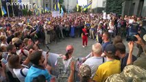 Перемирие в Донбассе: протесты и надежды