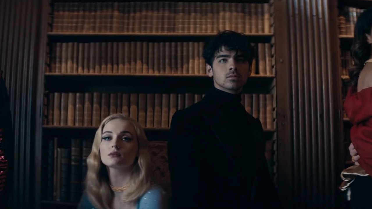 Joe Jonas y Sophie Turner se convierten en padres de una niña