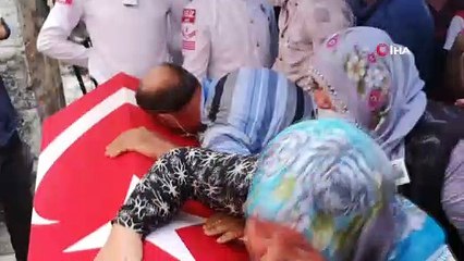 Şarampole devrilen otobüste şehit olan Er Mustafa Dağlı son yolculuğuna uğurlanıyor