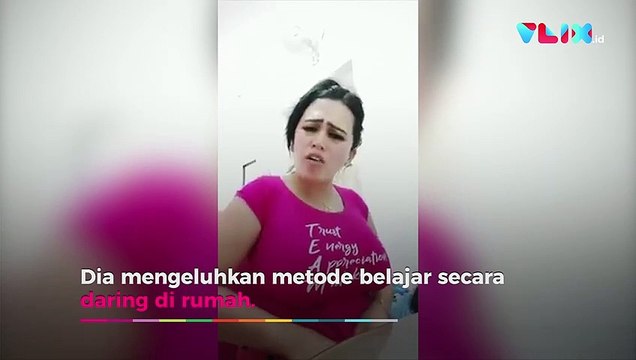 Aksi Emak-emak Montok Semprot Mendikbud