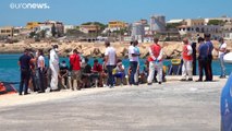 Migrants et Covid-19 à Lampedusa : le maire de la petite île italienne ne peut pas faire face