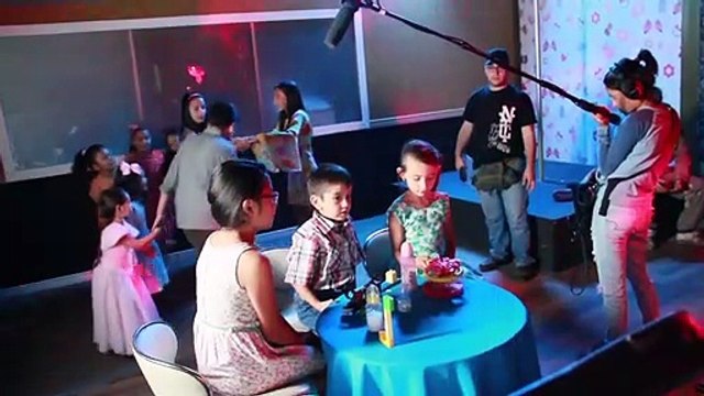 Making OF: Mundo Al Revés: Adultos - Niños