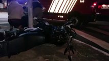 BMW e moto batem na Rua Jorge Lacerda e motociclista fica ferido