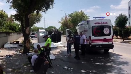 Kamyonet ile otomobilin karıştığı kazada çok sayıda kişi yaralandı