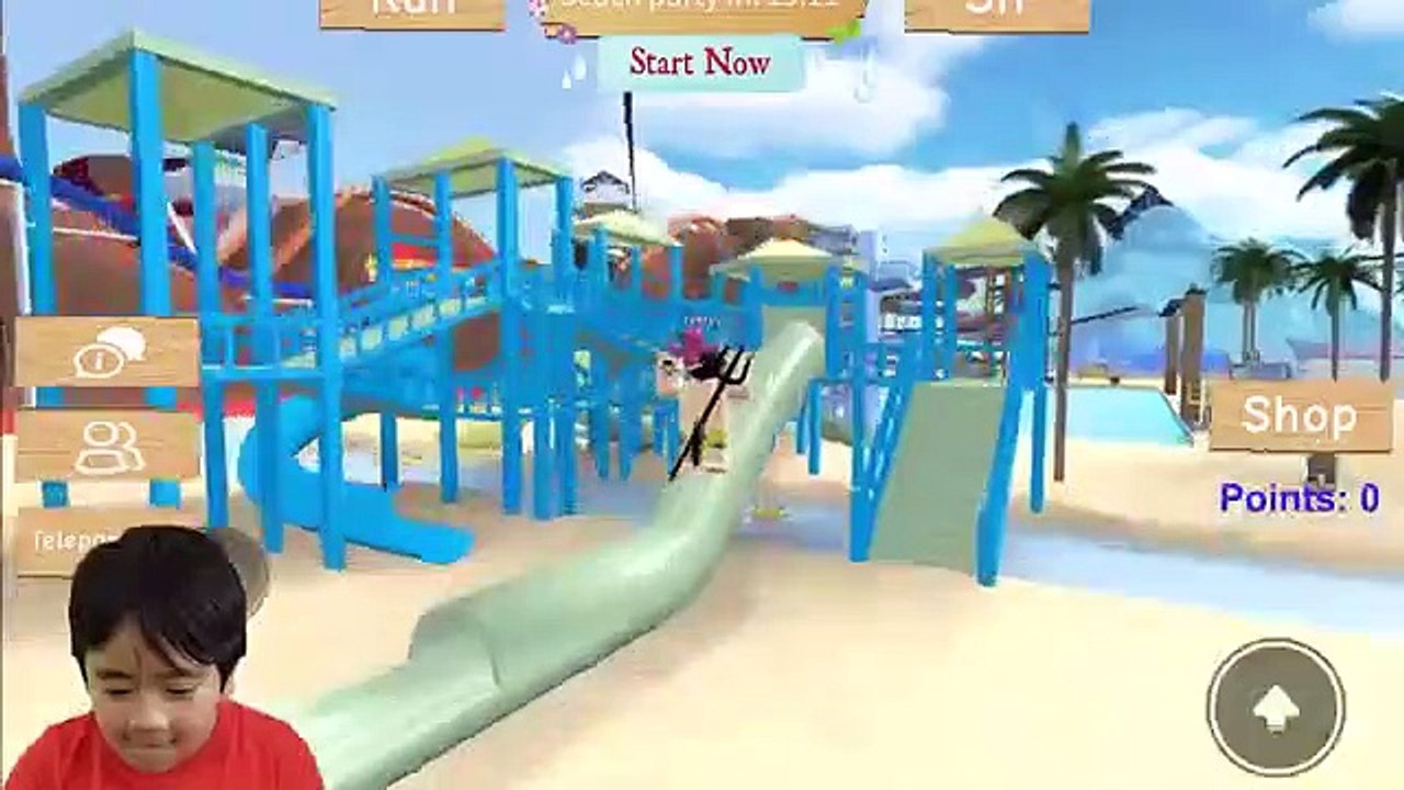 RYAN AND DADDY AT THE WATER PARK ! Let’s Play Roblox Water Park