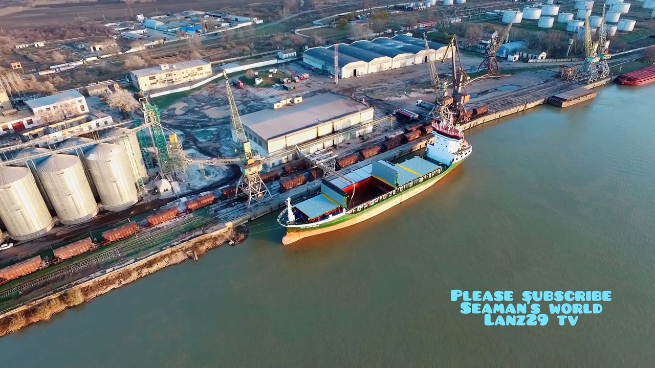 drone footage of bulk carrier loading
