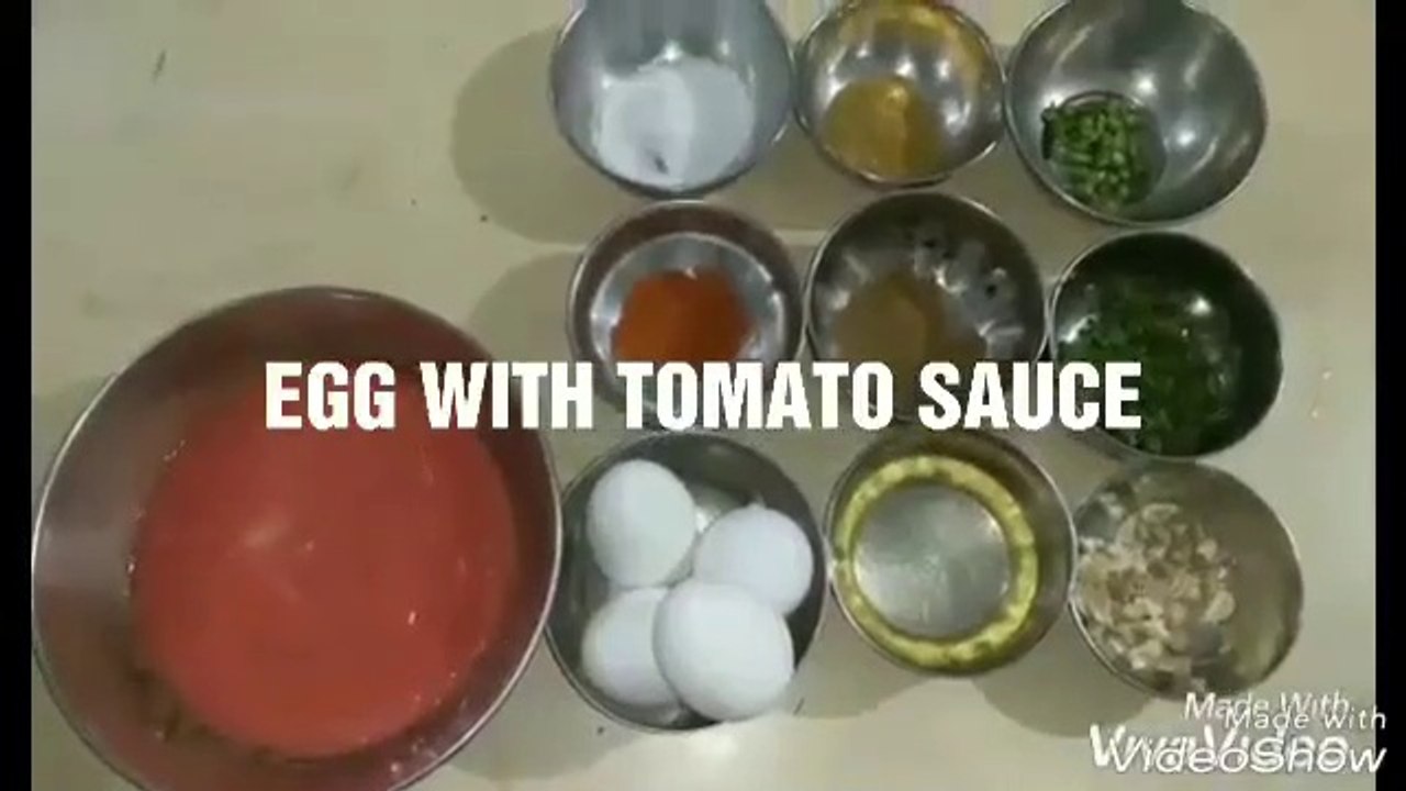 Egg_with_tomato_sauce