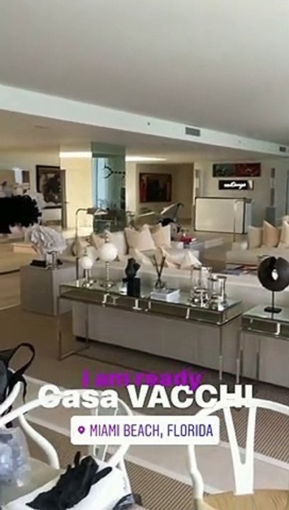 Il nuovo folle ed egocentrico tatuaggio di Gianluca Vacchi