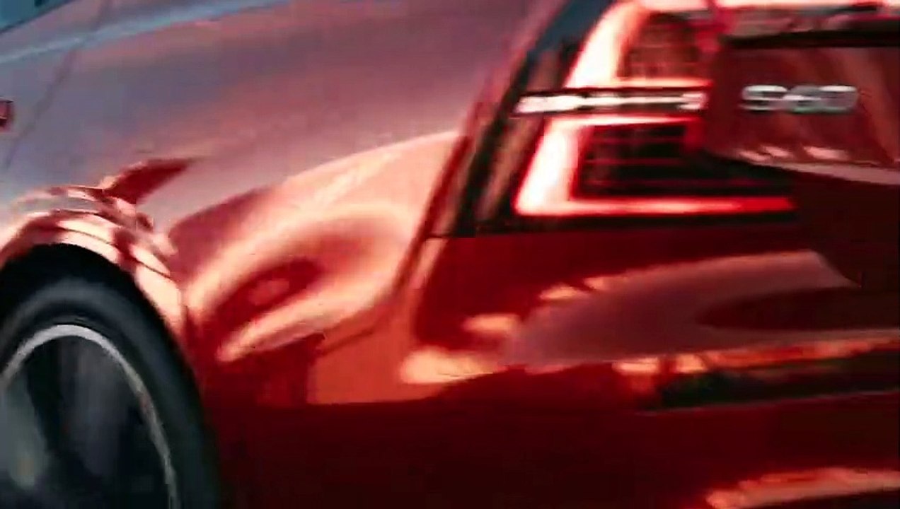 Volvo Cars lancia la nuova berlina sportiva S60, la prima Volvo costruita negli Stati Uniti