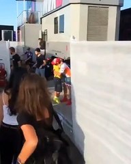 Marquez 'dietro le quinte' a Misano consola il piccolo tifoso in lacrime