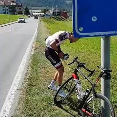 Quando scappa scappa! Dumoulin ci ricasca? Questa volta Ã¨ solo una simpatica gag