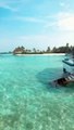 La fidanzata di Valentino Rossi sexy in vacanza alle Maldive